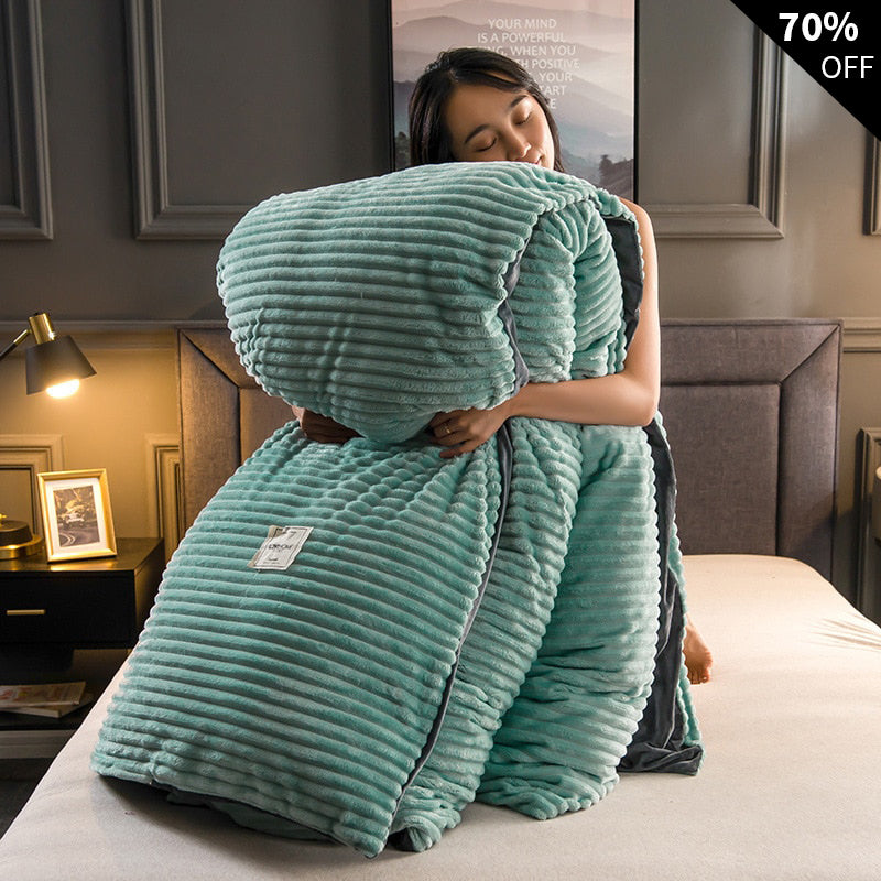 LuxeTraum™ Bed Luxury Duvet 8